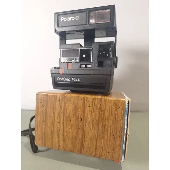 Polaroid OneStep Flash Instant Camera Vintage Tested Working w/ Original Box